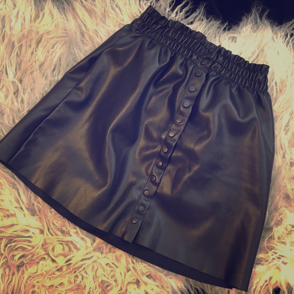 Leather skirt
